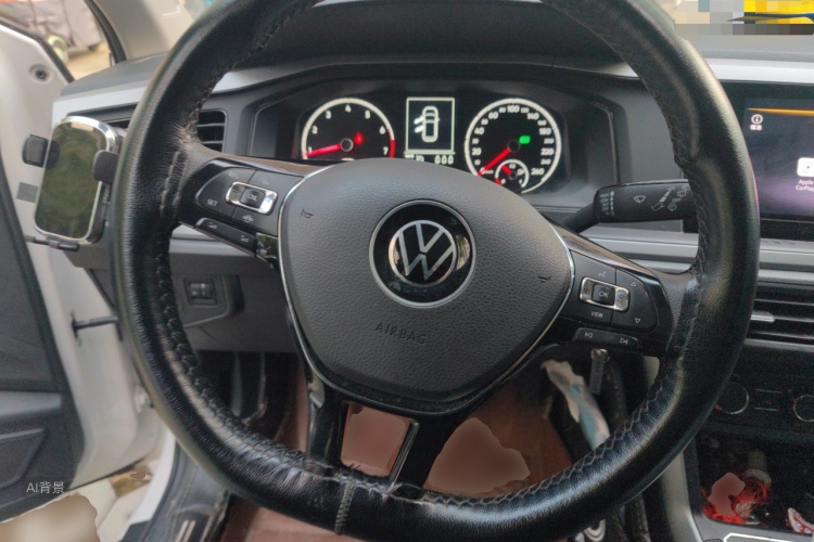 Volkswagen Polo 2021 car image #12