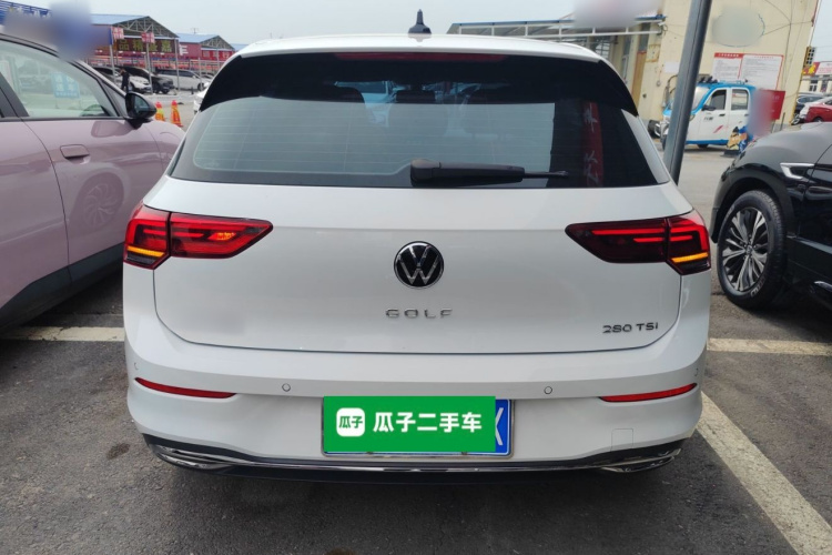 Volkswagen Golf 2022 imagen de coche #6