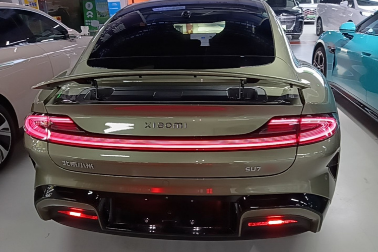MI SU7 2024 car image #6
