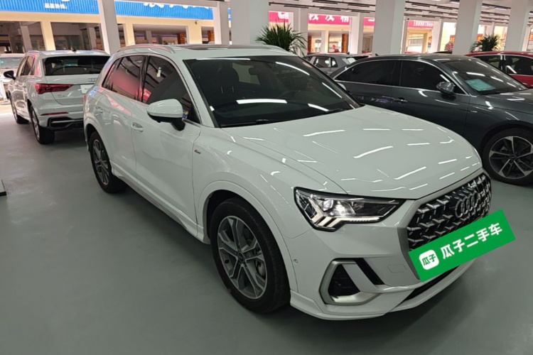 Audi Q3 2024 #4 Audi Q3 2024 car image #4