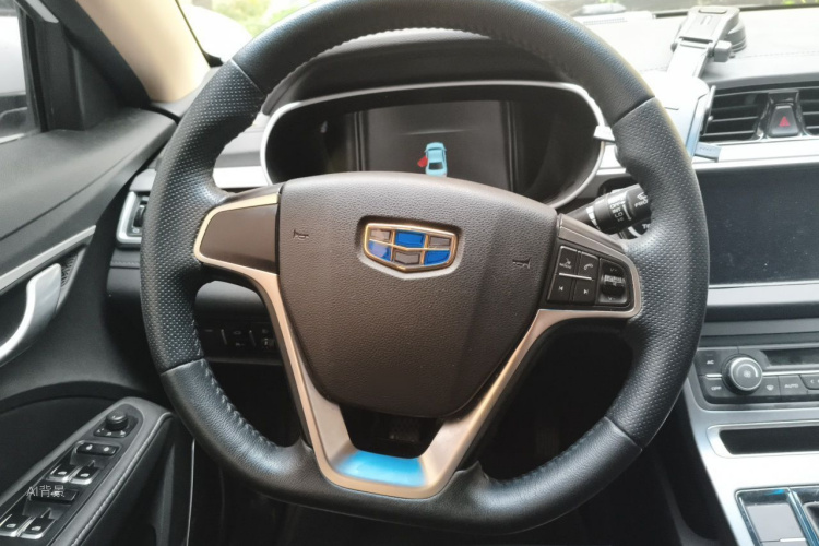 GEELY Emgrand 2019 #12 GEELY Emgrand 2019 car image #12