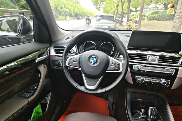 BMW X1 2022 #15 BMW X1 2022 car image #15
