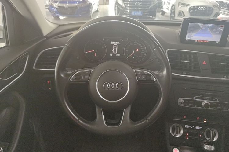 Audi Q3 2016 #11 Audi Q3 2016 car image #11