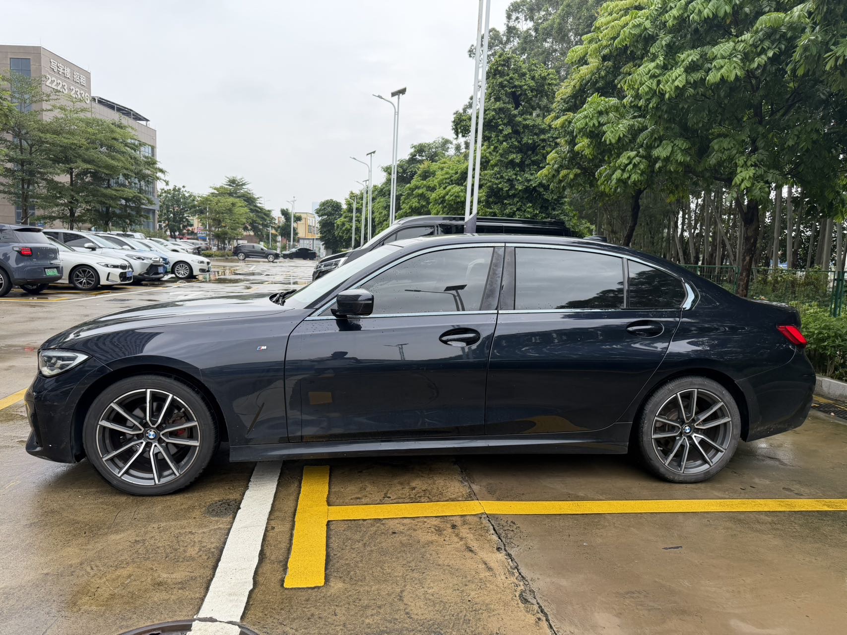 BMW 3 Series 2021 #7 BMW 3 Series 2021 car image #7