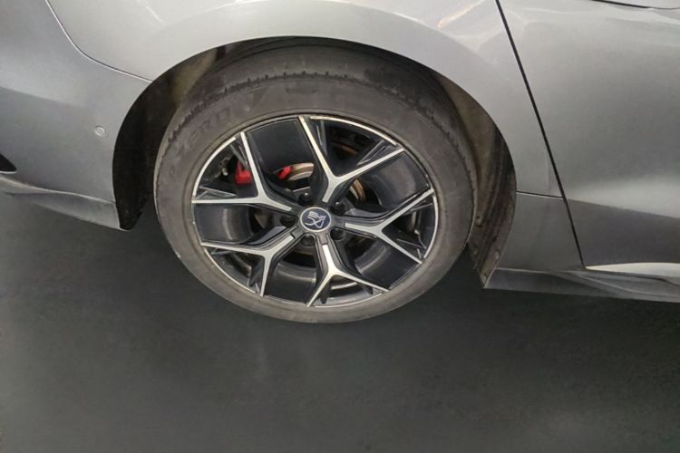 BYD Han 2022 car image #10