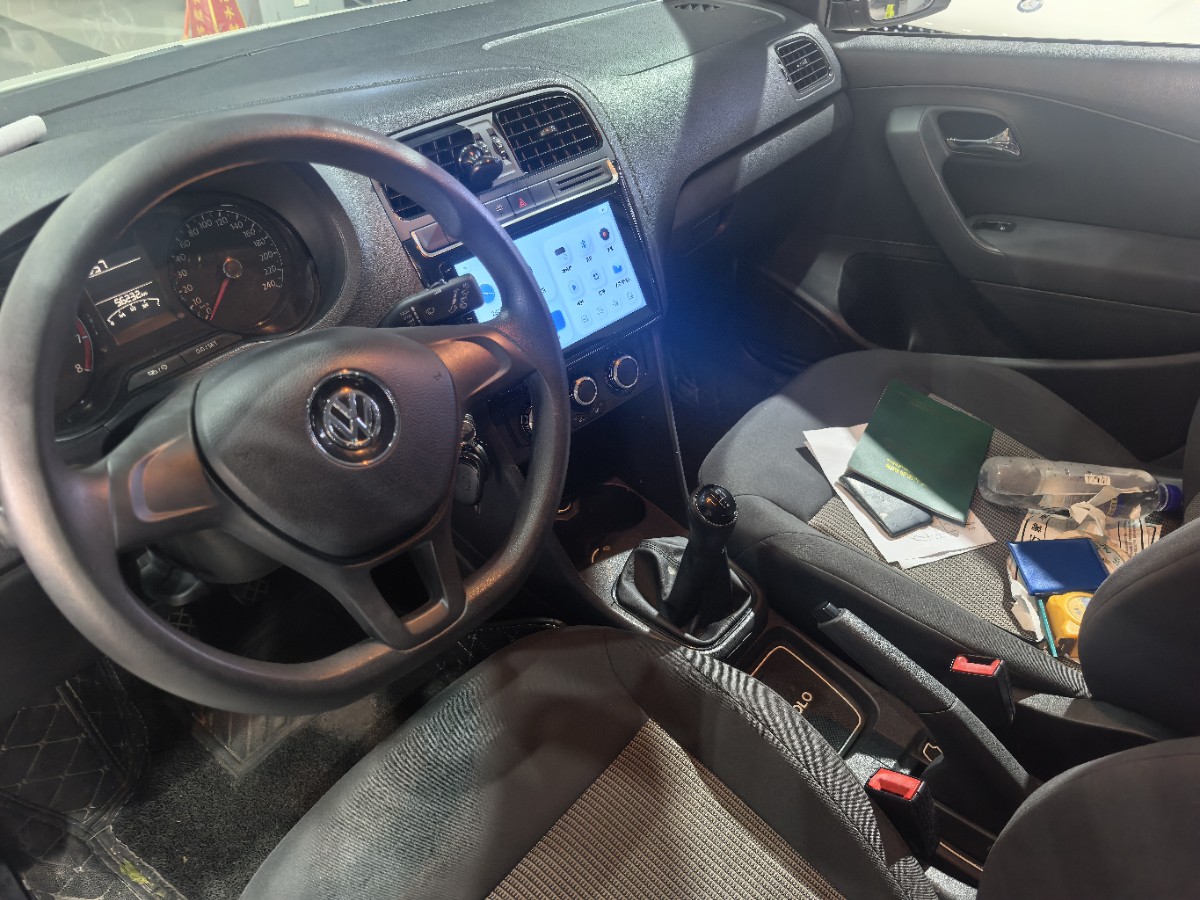 Volkswagen Polo 2017 car image #5