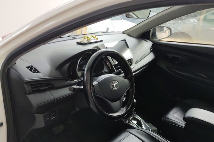 Toyota Vios 2017 car image #10