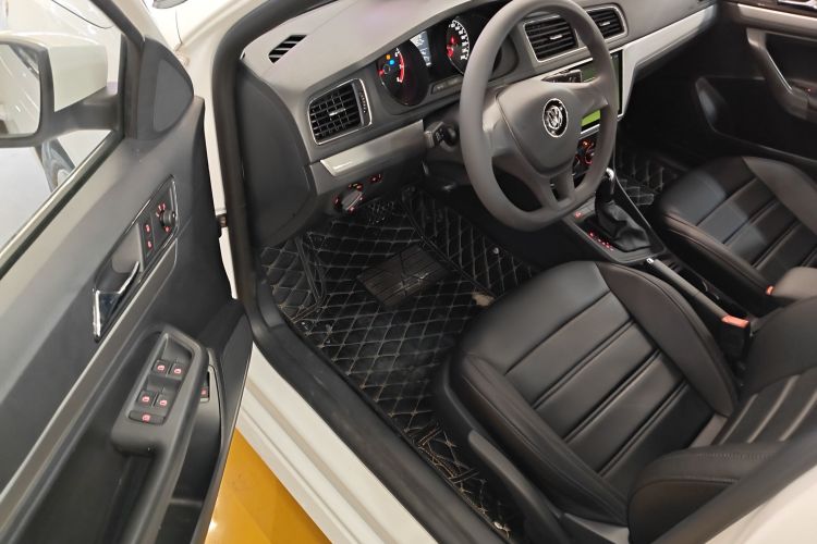 Volkswagen Lavida 2016 car image #16