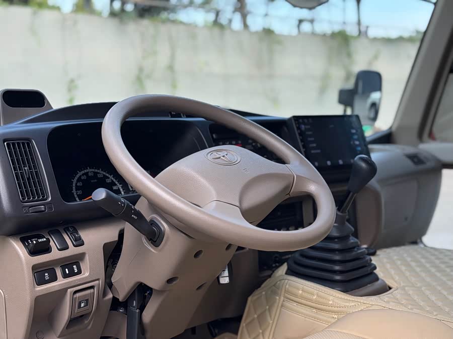 Toyota Coaster 2023 car image #48