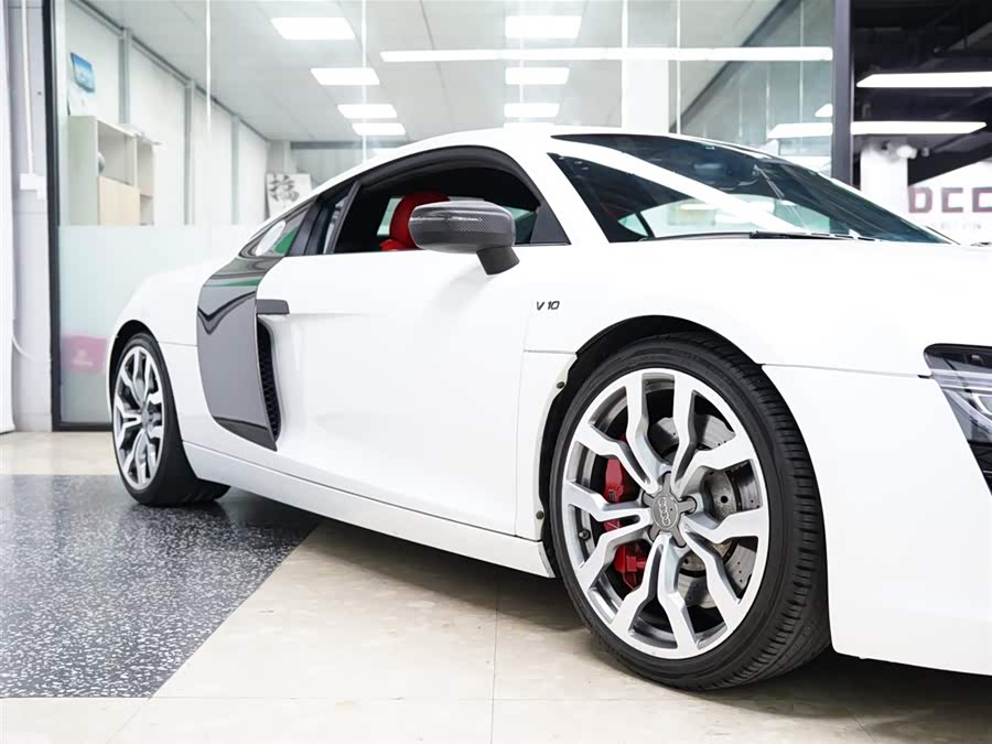 Audi R8 2016 car image #48
