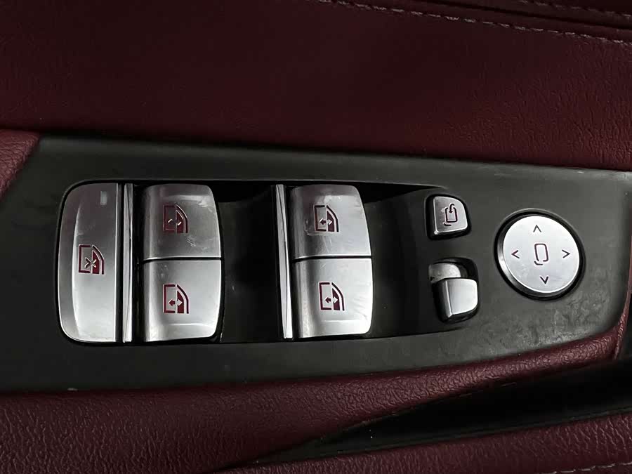 BMW 5 Series New Energy 2021 car image #48