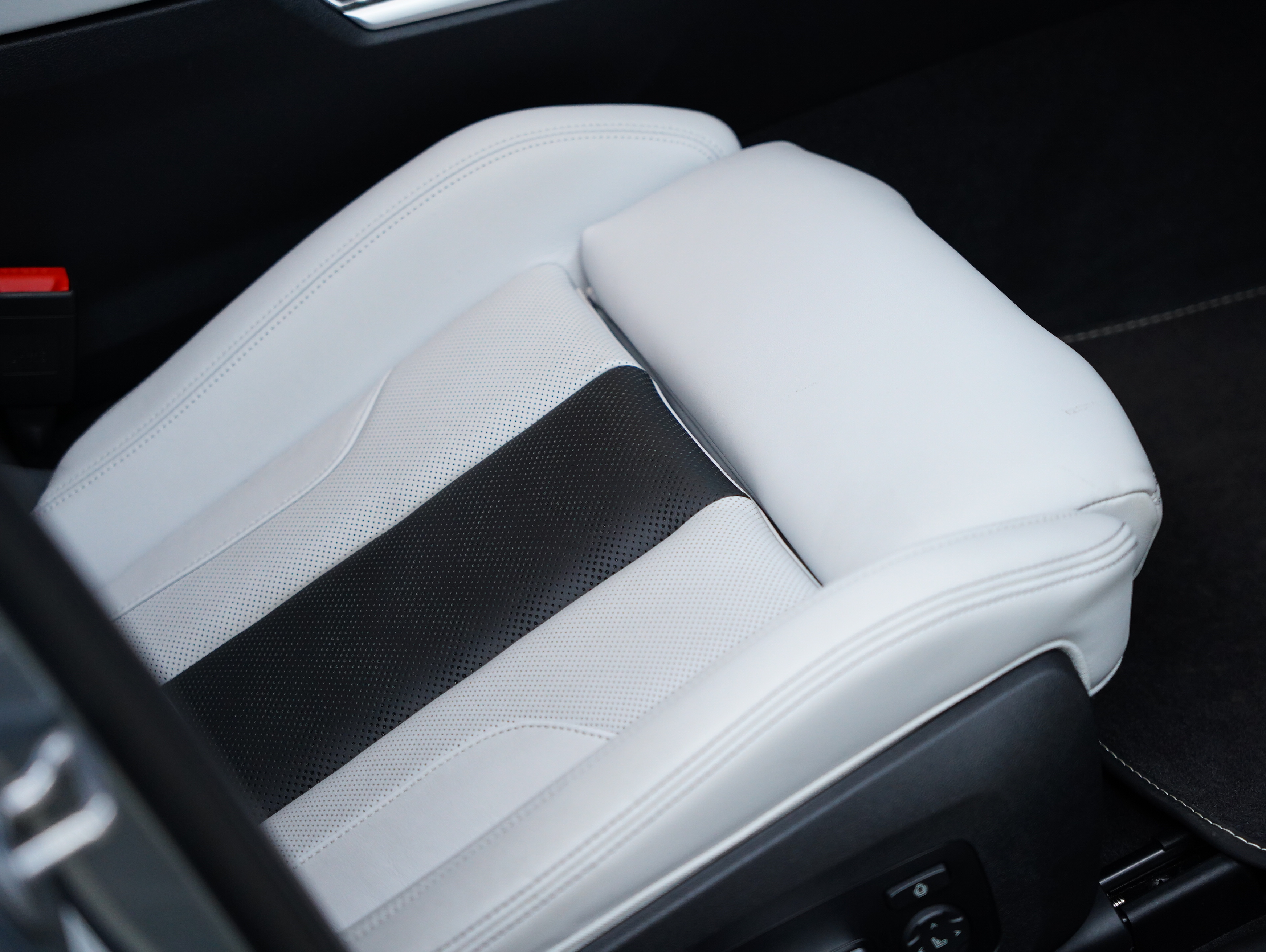 BMW M3 2024 imagen de coche #48