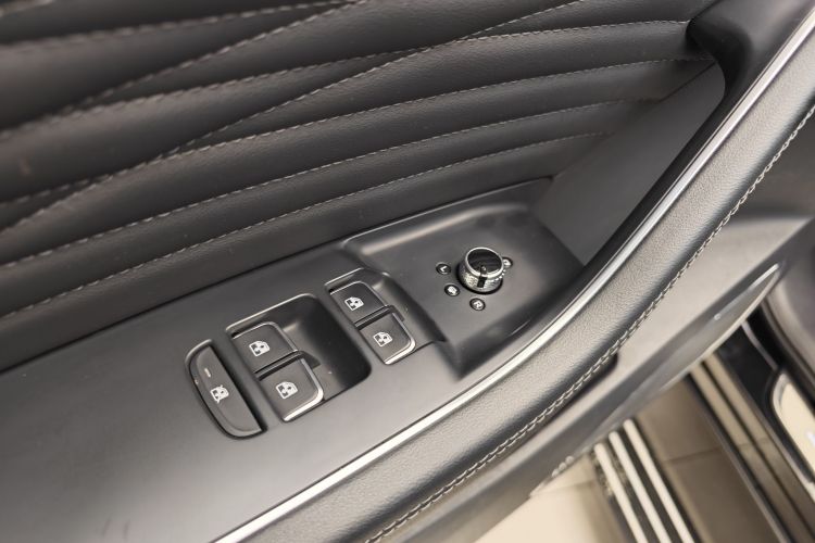 HongQi HS5 2022 car image #48