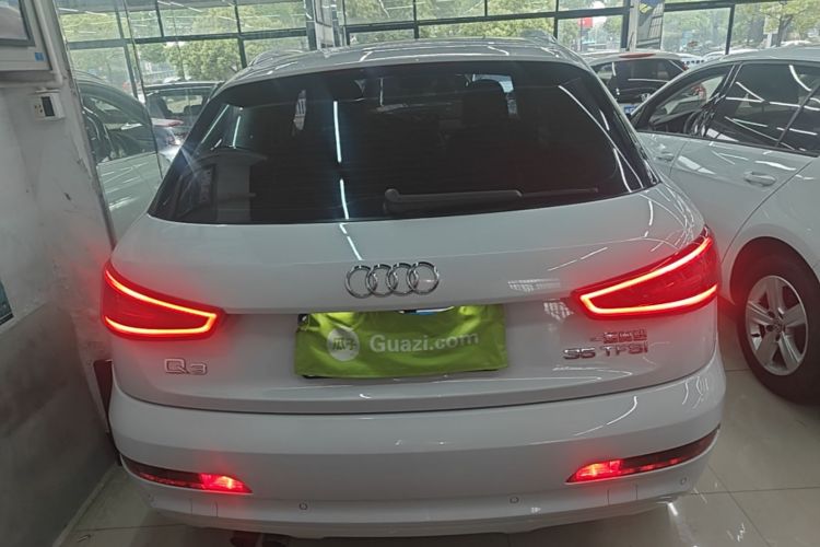 Audi Q3 2014 car image #6