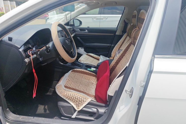 Volkswagen Lavida 2019 #19 Volkswagen Lavida 2019 car image #19