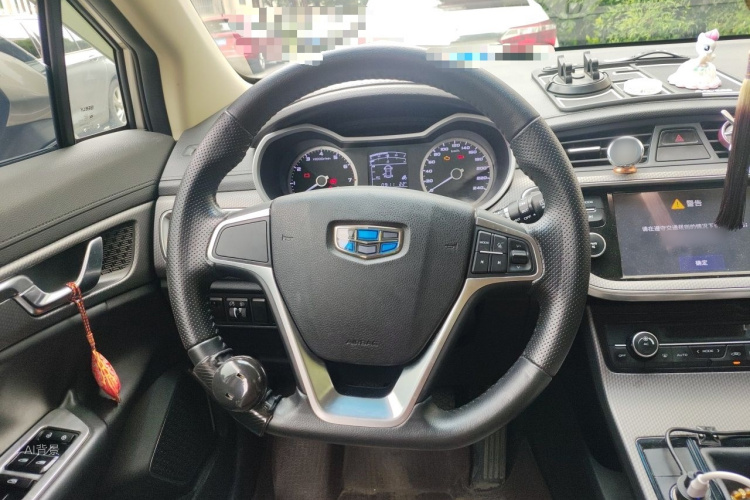 GEELY Emgrand GS 2016 car image #12