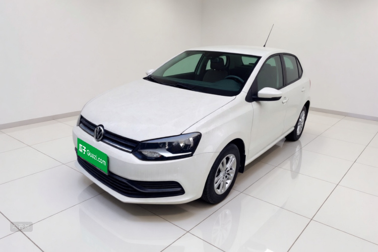Volkswagen Polo 2018 car image #2