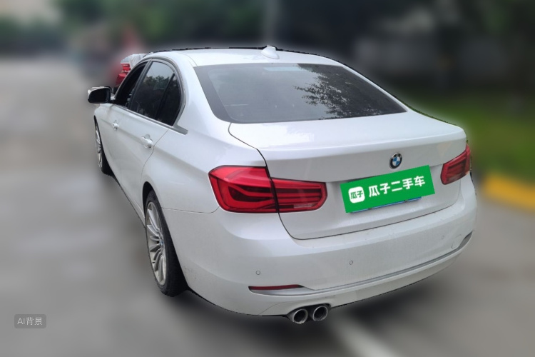 BMW 3 Series 2018 immagine di auto #5
