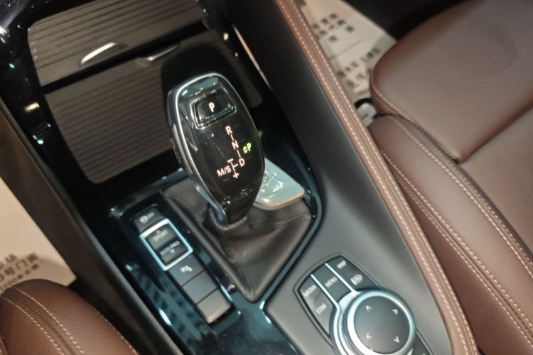 BMW X1 2021 immagine di auto #14