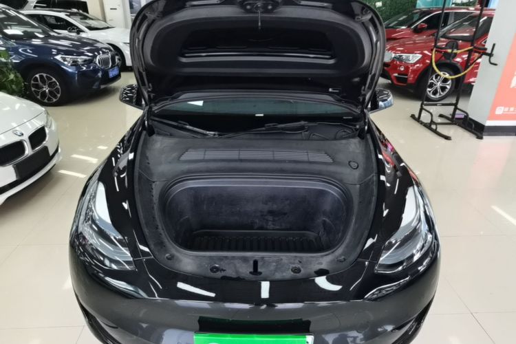 Tesla Model Y 2022 #20 Tesla Model Y 2022 car image #20