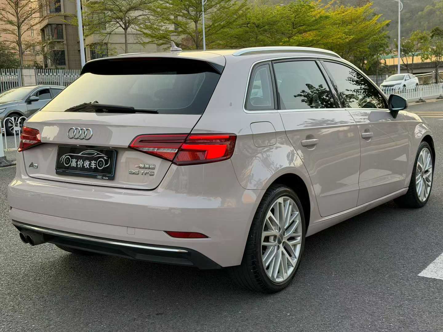 Audi A3 2018 car image #6