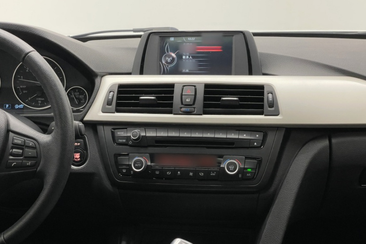 BMW 3 Series 2015 #18 BMW 3 Series 2015 car image #18