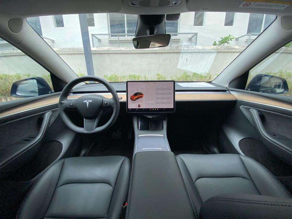 Tesla Model Y 2022 #10 Tesla Model Y 2022 car image #10