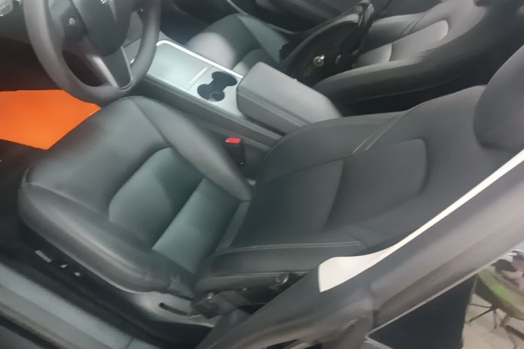 Tesla Model 3 2023 car image #15