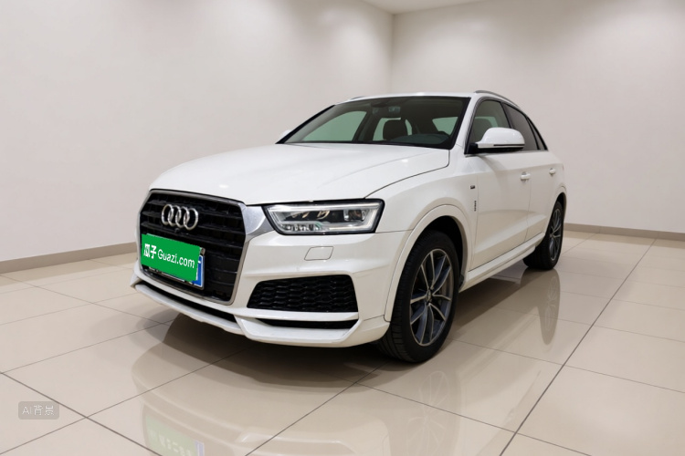 Audi Q3 2018 car image #2