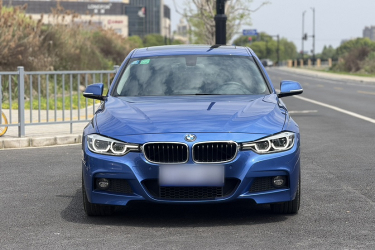 BMW 3 Series 2017 صورة سيارة #10