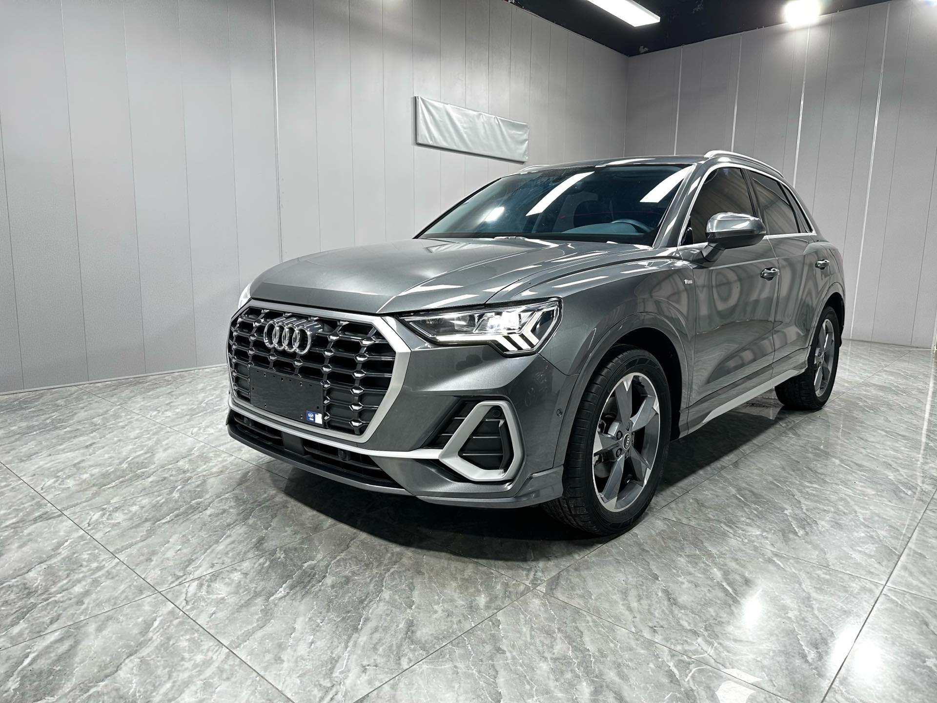 Audi Q3 2023 car image 
