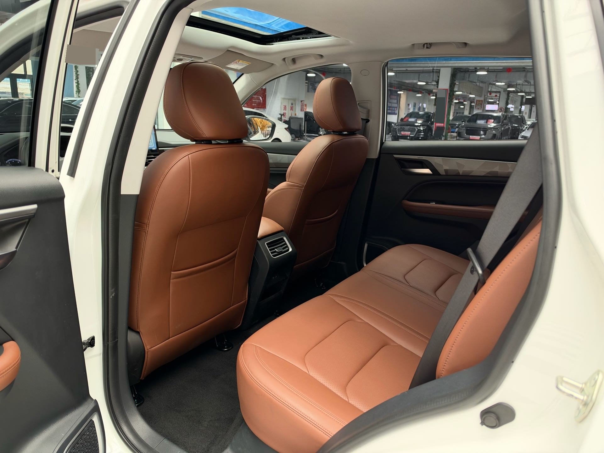 GEELY Vision X6 2023 #8 GEELY Vision X6 2023 изображение автомобиля #8