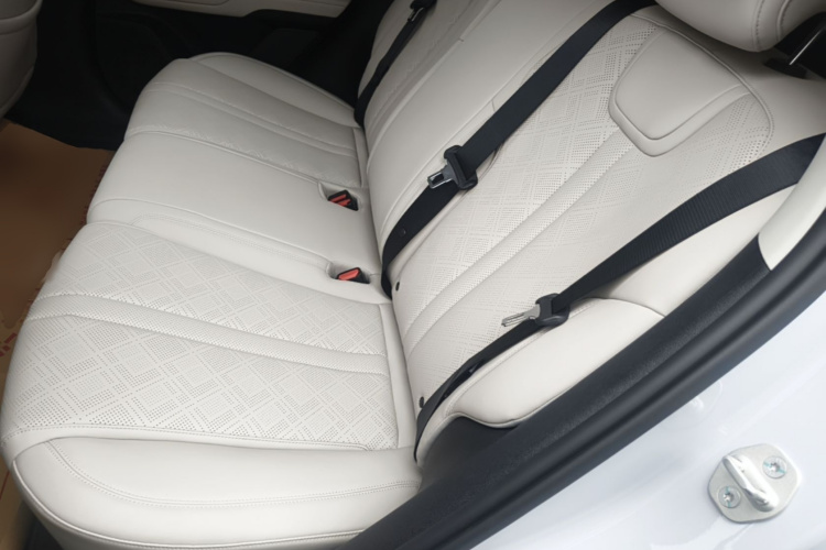 BYD YuanUP 2026 car image #17