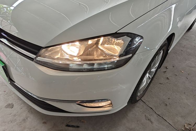 Volkswagen Golf 2019 #25 Volkswagen Golf 2019 car image #25