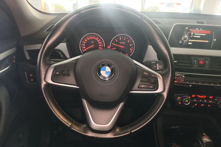 BMW X1 2017 car image #11