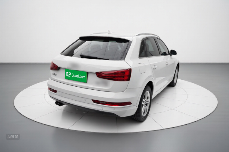 Audi Q3 2018 car image #5