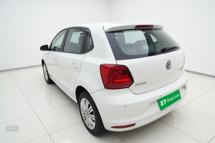 Volkswagen Polo 2016 car image #5