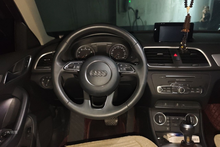 Audi Q3 2018 immagine di auto #12