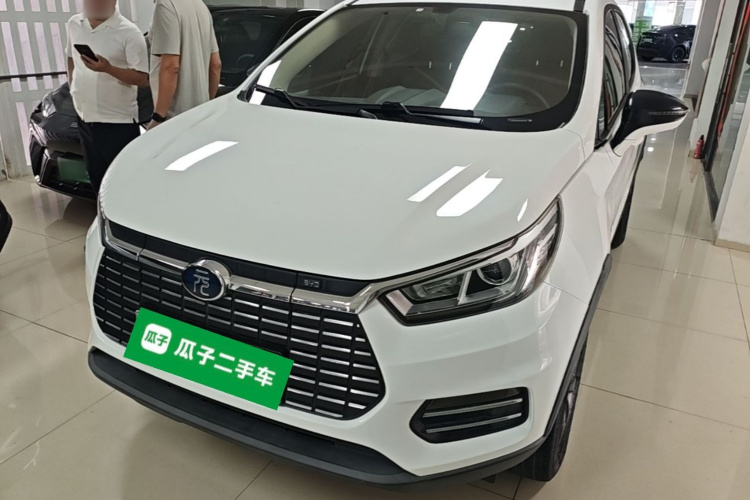 BYD Yuan New Energy 2019 #2 BYD Yuan New Energy 2019 imagen de coche #2