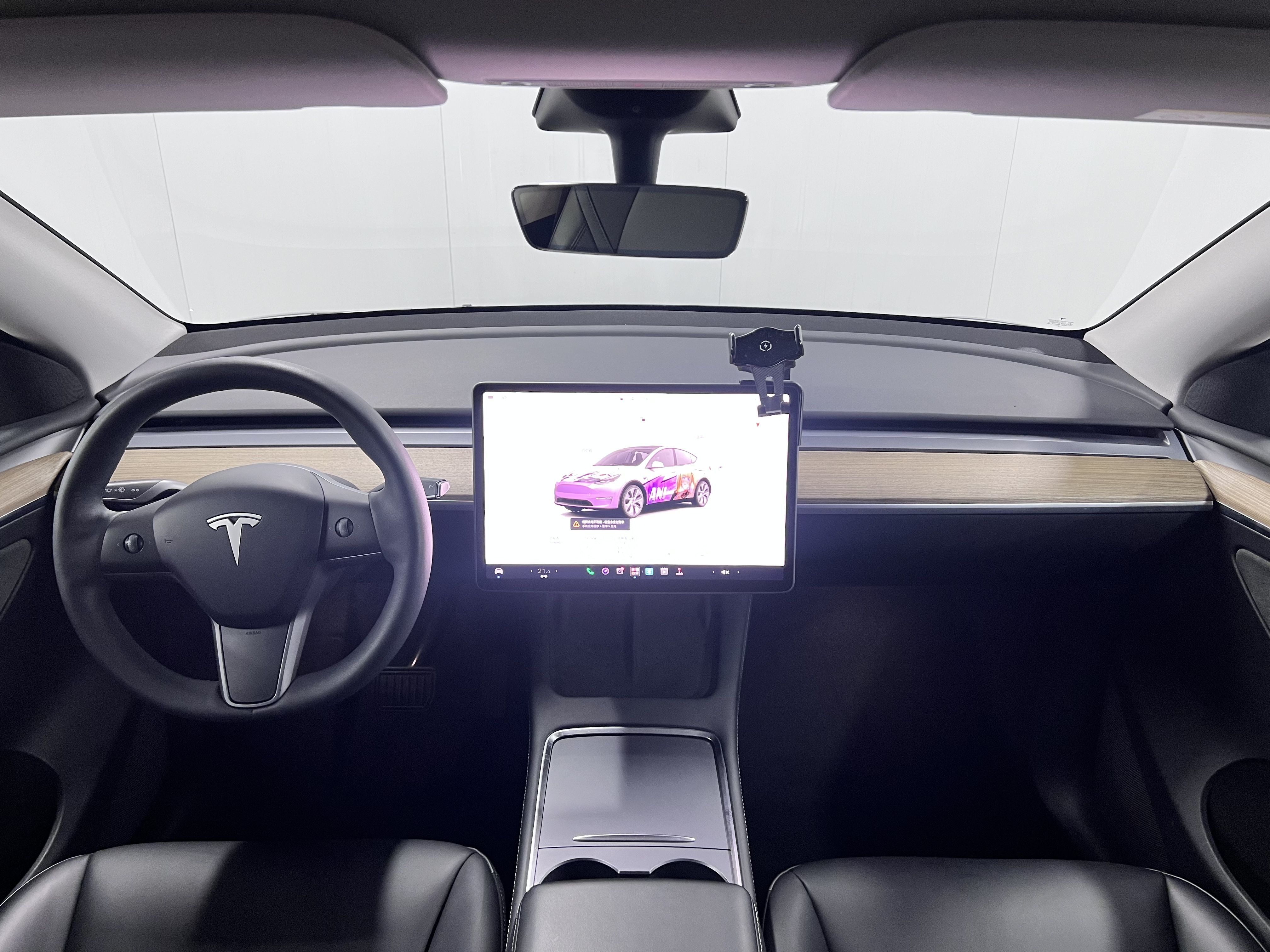 Tesla Model Y 2022 #6 Tesla Model Y 2022 car image #6