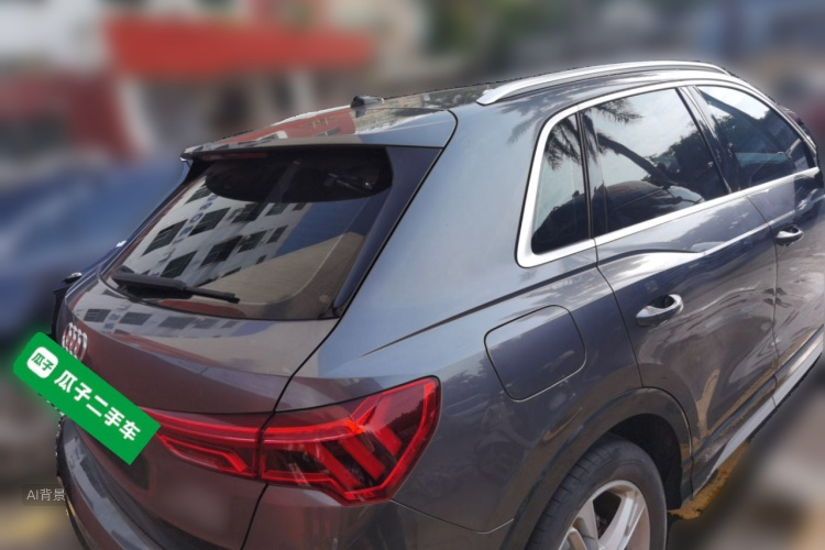 Audi Q3 2019 car image #7