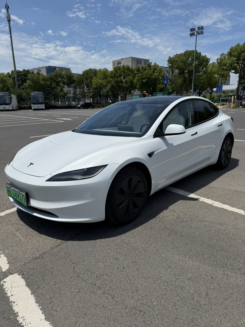 Tesla Model 3 2026 #8 Tesla Model 3 2026 car image #8