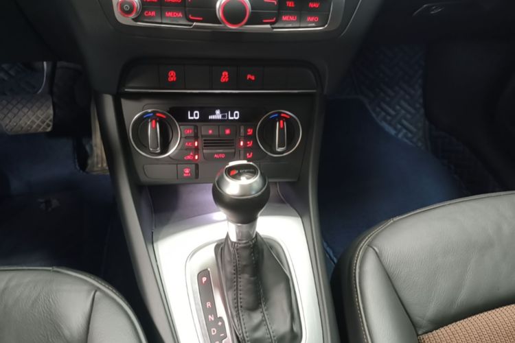 Audi Q3 2017 #14 Audi Q3 2017 car image #14