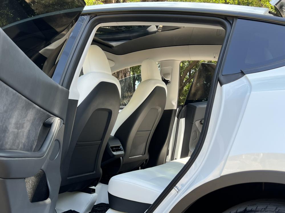 Tesla Model Y 2024 #29 Tesla Model Y 2024 car image #29