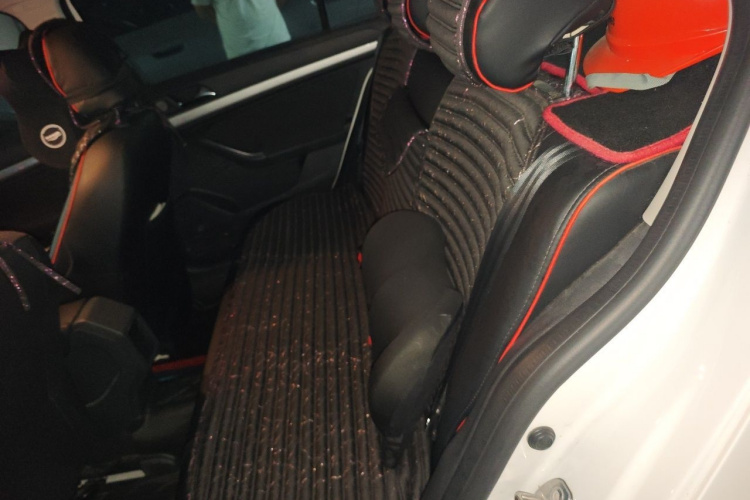 Volkswagen Lavida 2019 #10 Volkswagen Lavida 2019 car image #10