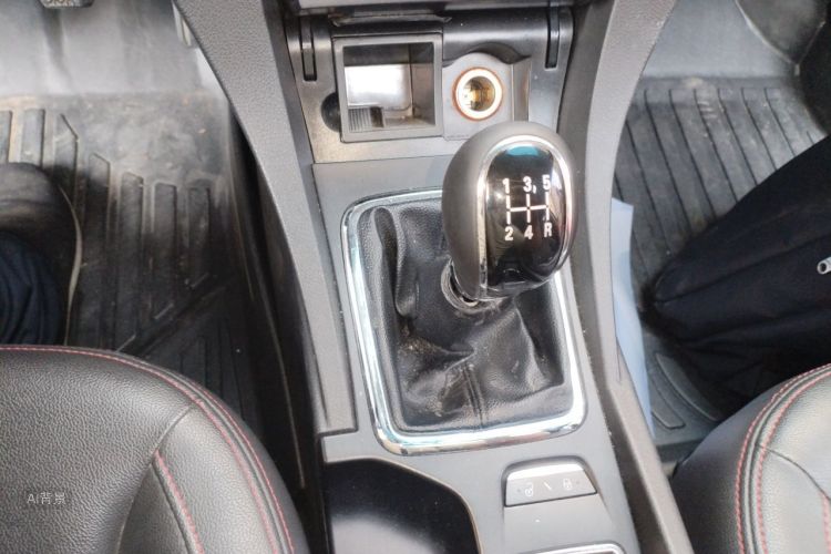 GEELY Emgrand 2015 immagine di auto #16