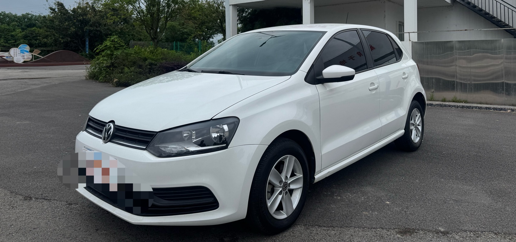 Volkswagen Polo 2016 Volkswagen Polo 2016 car image