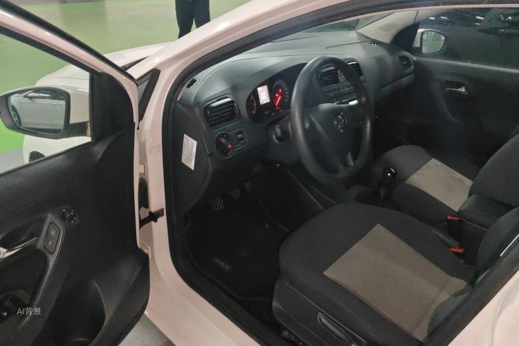 Volkswagen Polo 2017 car image #18