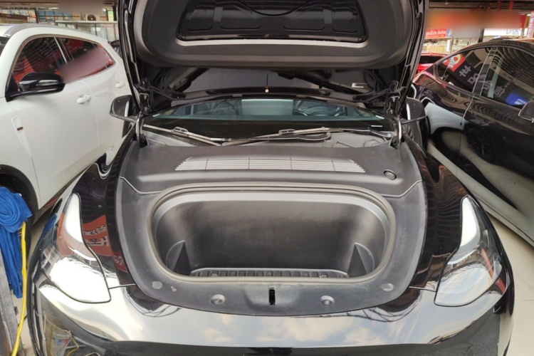 Tesla Model Y 2022 #22 Tesla Model Y 2022 car image #22