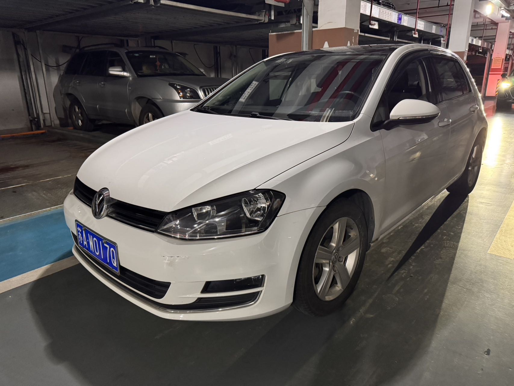 Volkswagen Golf 2014 car image 